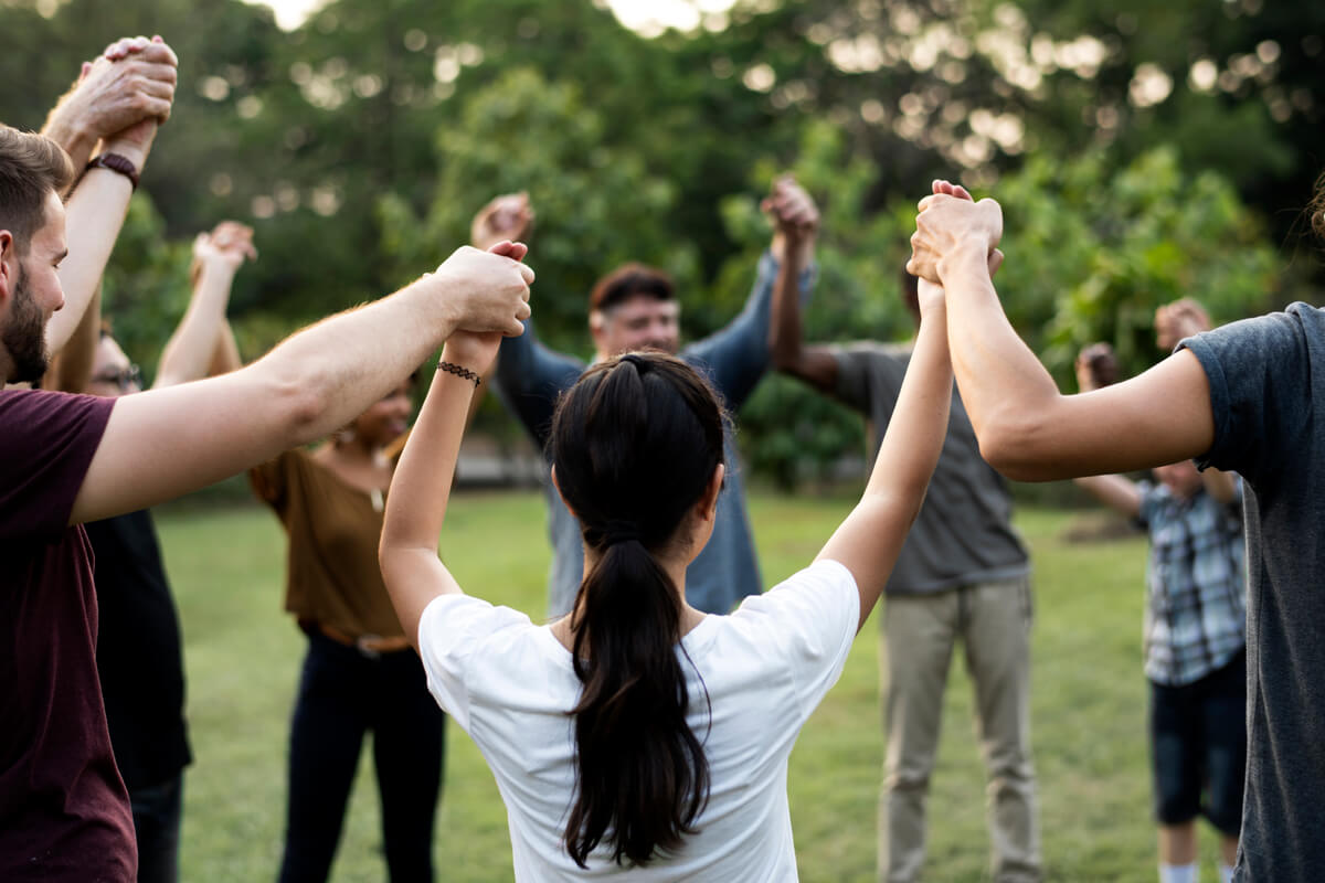 Team Building Number Team building activities for corporate teams and business retreats.